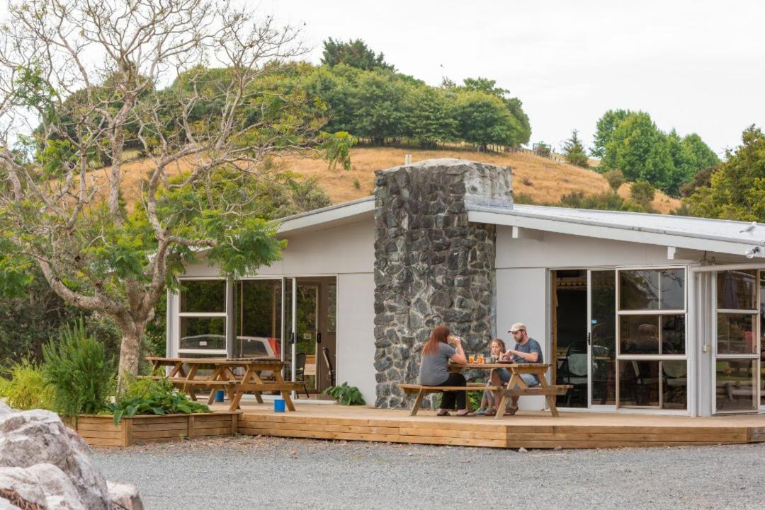 Russell-Orongo Bay Holiday Park Esterno foto