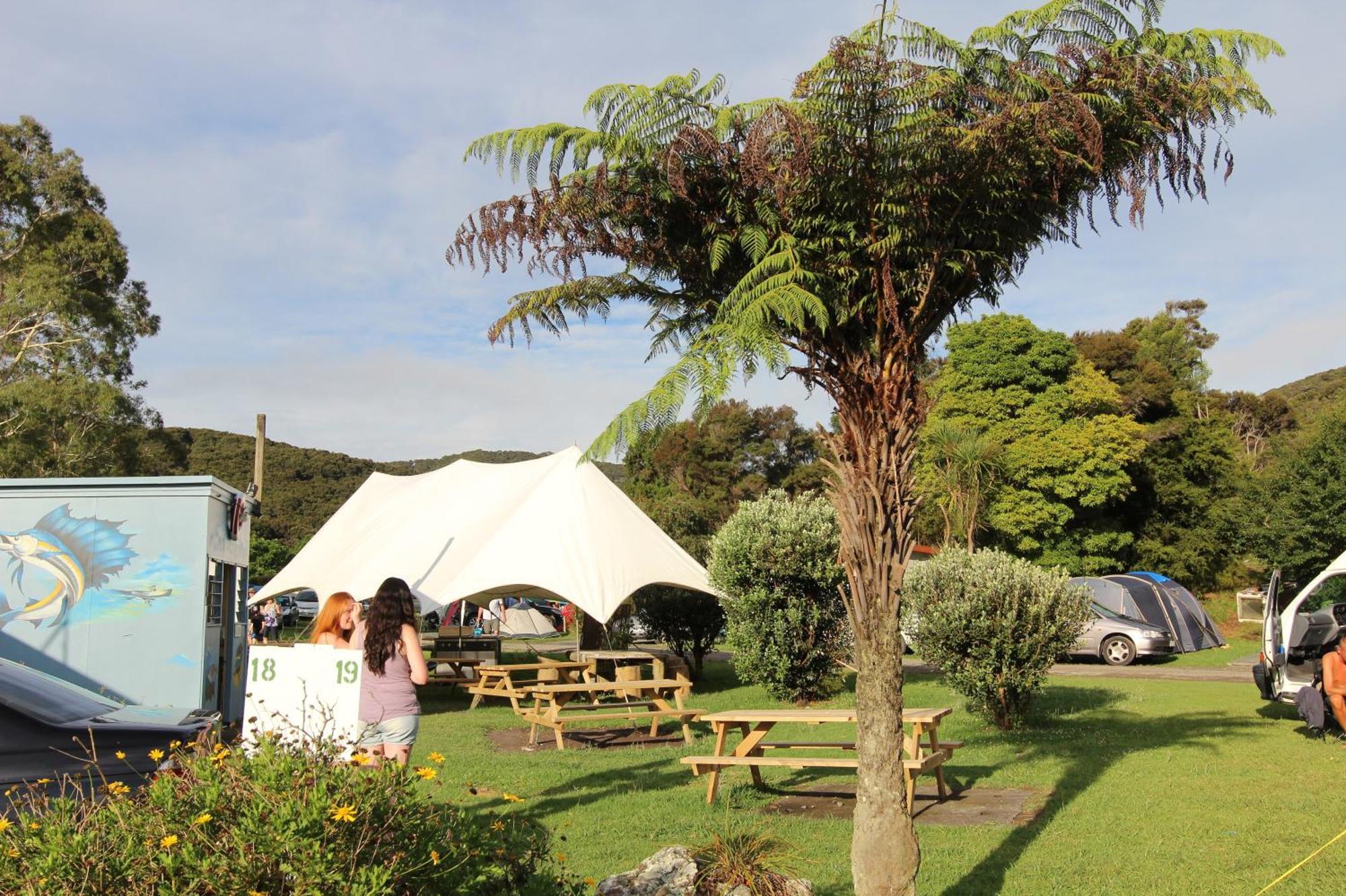 Russell-Orongo Bay Holiday Park Esterno foto
